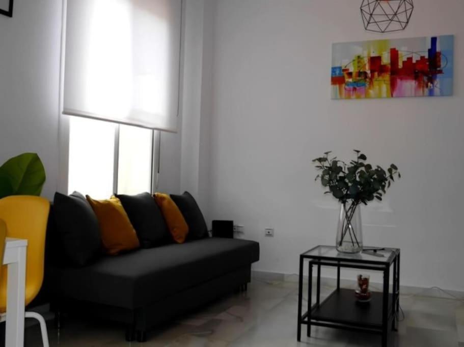 Malaga City One Bedroom Apartment By Namaste Elite Exterior foto